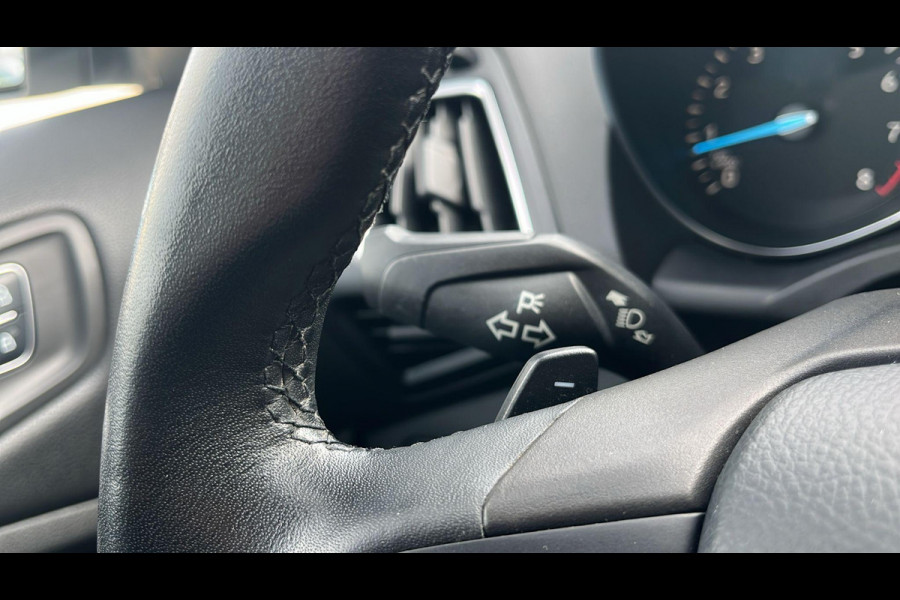 Ford Kuga 1.5 EcoBoost Titanium 182pk | Trekhaak | Winterpack | Panoramadak