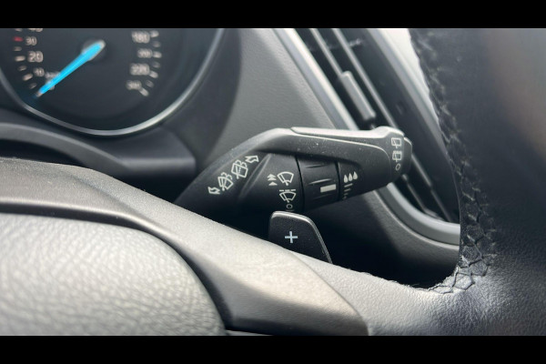 Ford Kuga 1.5 EcoBoost Titanium 182pk | Trekhaak | Winterpack | Panoramadak