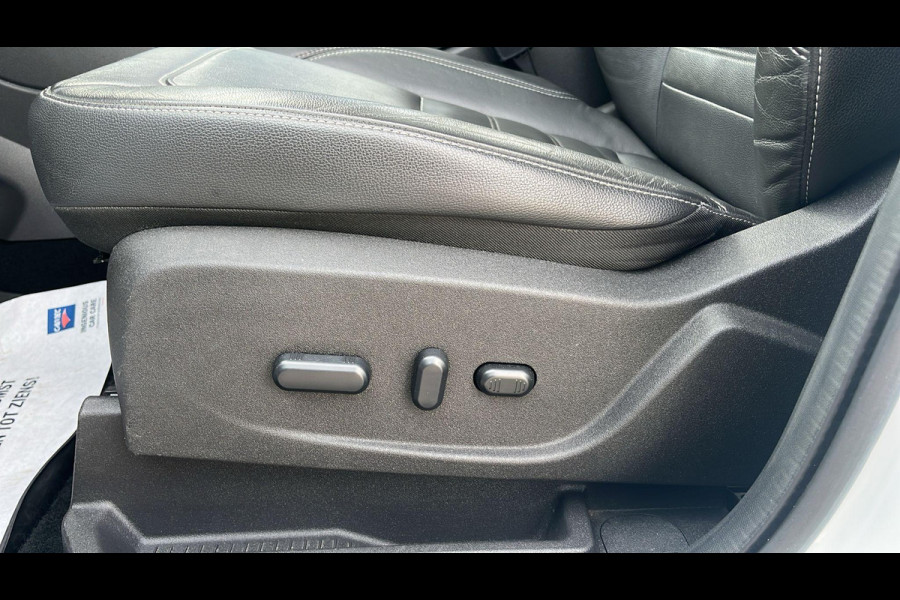 Ford Kuga 1.5 EcoBoost Titanium 182pk | Trekhaak | Winterpack | Panoramadak