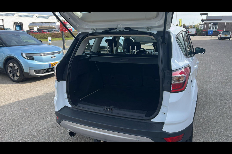 Ford Kuga 1.5 EcoBoost Titanium 182pk | Trekhaak | Winterpack | Panoramadak