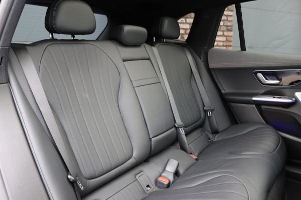 Mercedes-Benz EQE SUV 350 4Matic AMG Line 91 kWh | 59.000,- ex | Distronic+ | Memory | Panoramadak | Digital Light | Stoelventilatie | Burmester | Warmtepomp | Keyless Go | Augmented Reality |