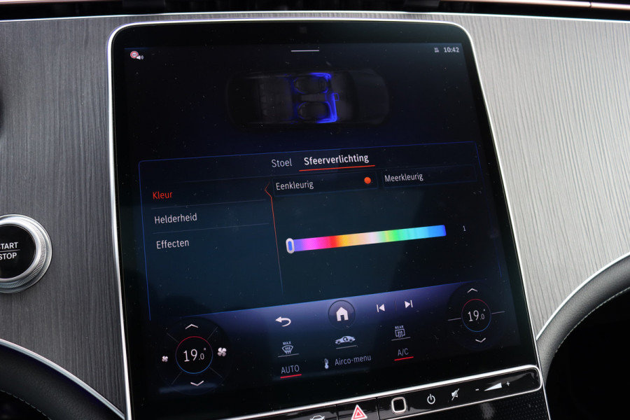 Mercedes-Benz EQE SUV 350 4Matic AMG Line 91 kWh | 59.000,- ex | Distronic+ | Memory | Panoramadak | Digital Light | Stoelventilatie | Burmester | Warmtepomp | Keyless Go | Augmented Reality |