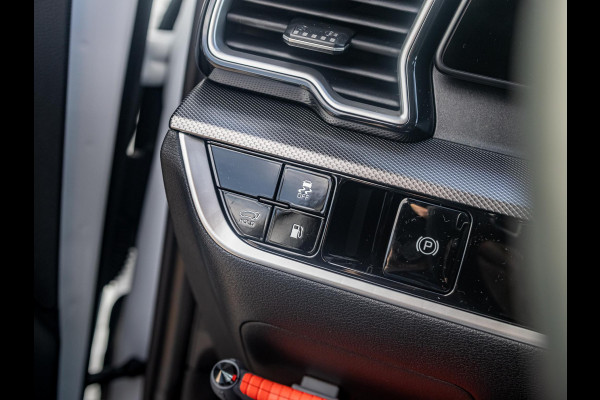 Kia Sportage 1.6 T-GDi Plug-in Hybrid AWD GT-Line | Uit voorraad leverbaar | Clima | Stoel-/stuurverwarming | Schuif-/kanteldak | Carplay | Navi | Adapt. Cruise | 19''