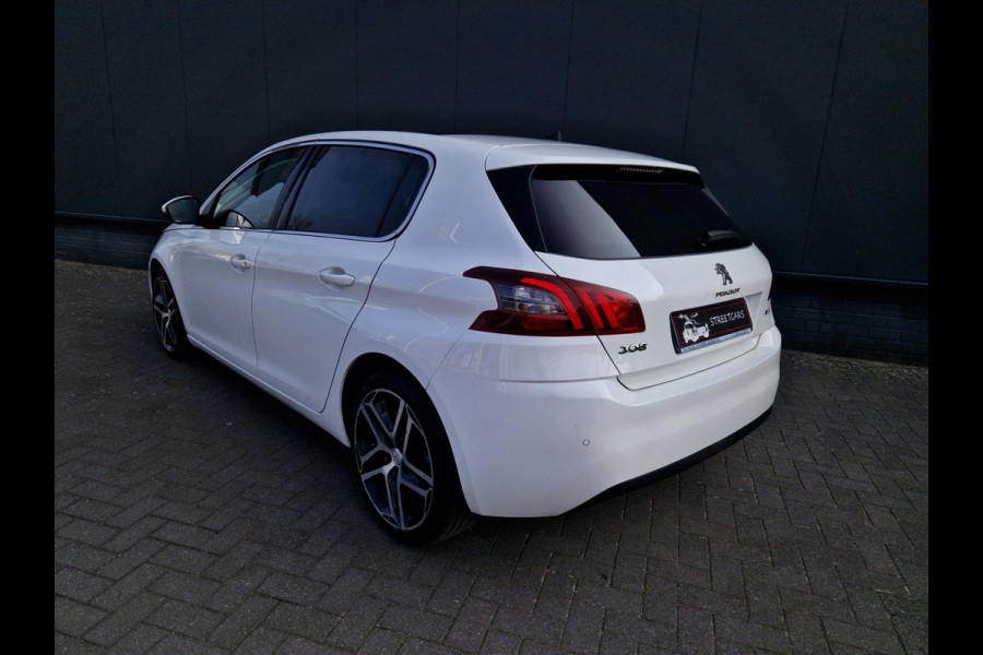 Peugeot 308 1.2 Allure 130pk aut. Panodak Peugeot 308 1.2 Allure 130pk aut. Panodak