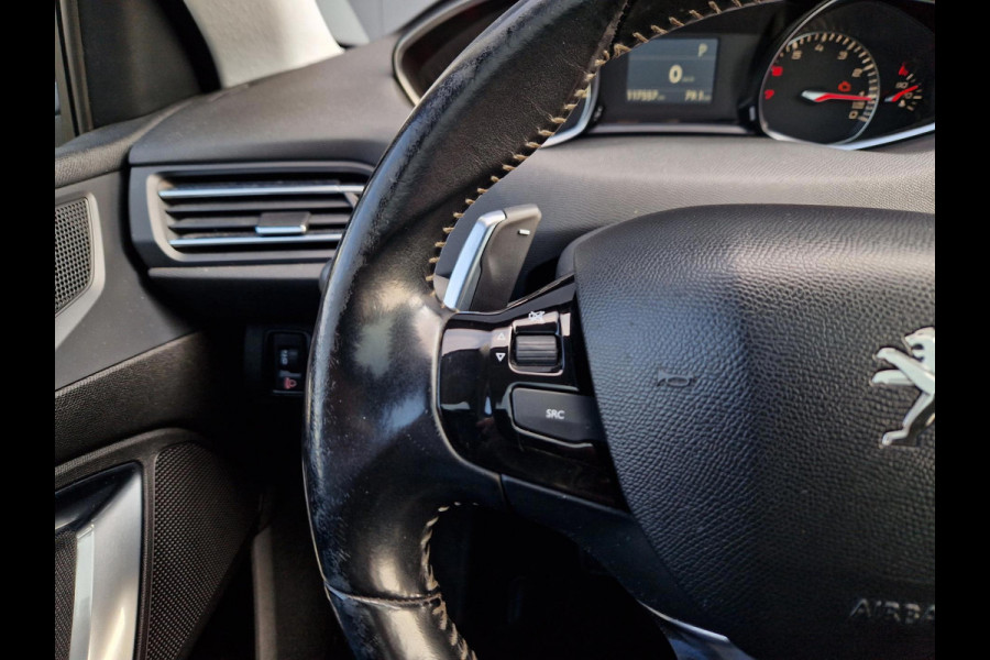 Peugeot 308 1.2 Allure 130pk aut. Panodak Peugeot 308 1.2 Allure 130pk aut. Panodak