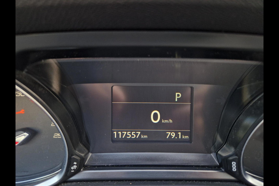 Peugeot 308 1.2 Allure 130pk aut. Panodak Peugeot 308 1.2 Allure 130pk aut. Panodak