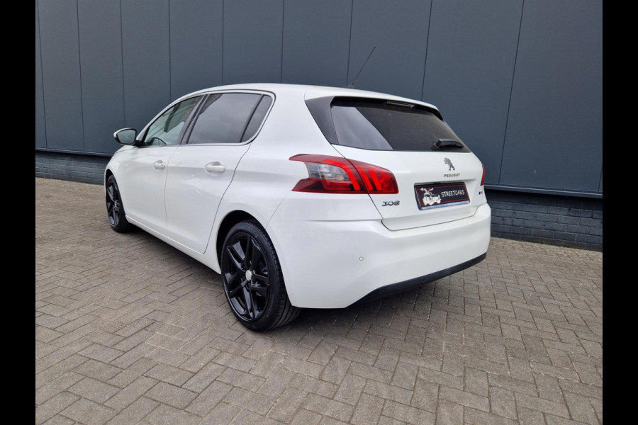 Peugeot 308 1.2 Allure 130pk aut. Panodak Peugeot 308 1.2 Allure 130pk aut. Panodak