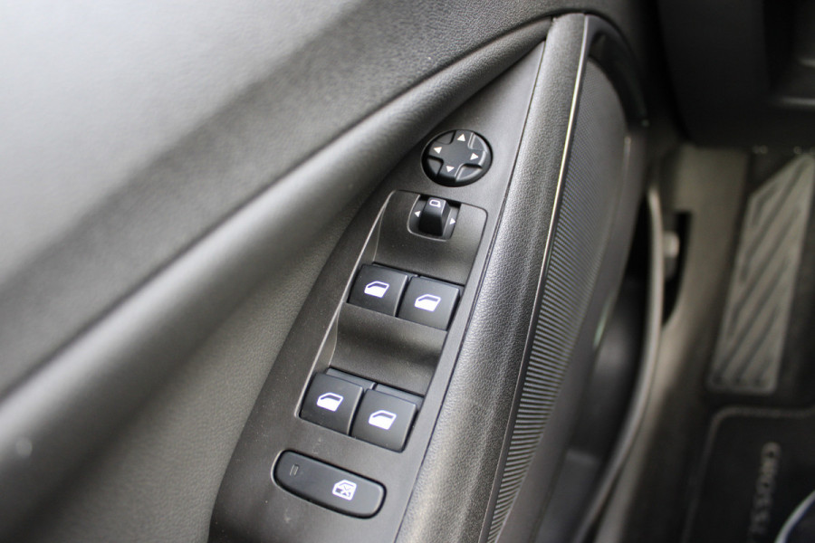 Opel Crossland X 1.2 Turbo Innovation | Navigatie | Cruise control | Start/stop | Keyless entry | Trekhaak | Opel Crossland X 1.2 Turbo Innovation | Navigatie | Cruise control | Start/stop | Keyless entry | Trekhaak |