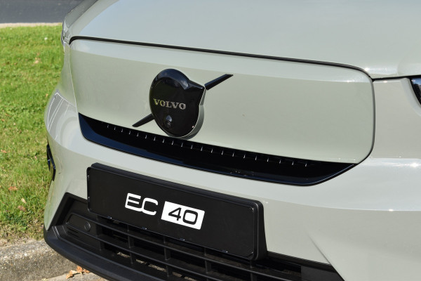 Volvo C40 Recharge Twin 408PK Ultimate 78 kWh | Nieuw | Black Sheep pakket | 20" LMV | 360 Camera | ACC | Stuurverwarming | Panodak |