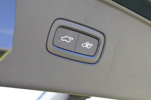 Volvo EX90 Twin Motor 408PK Ultra 7P 111kWh | Uit voorraad leverbaar | Luchtvering | 7 zitplaatsen | Pilot assist-pakket |