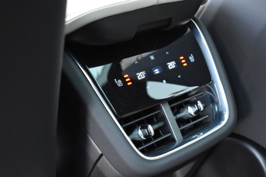 Volvo EX90 Twin Motor 408PK Ultra 7P 111kWh | Uit voorraad leverbaar | Luchtvering | 7 zitplaatsen | Pilot assist-pakket |