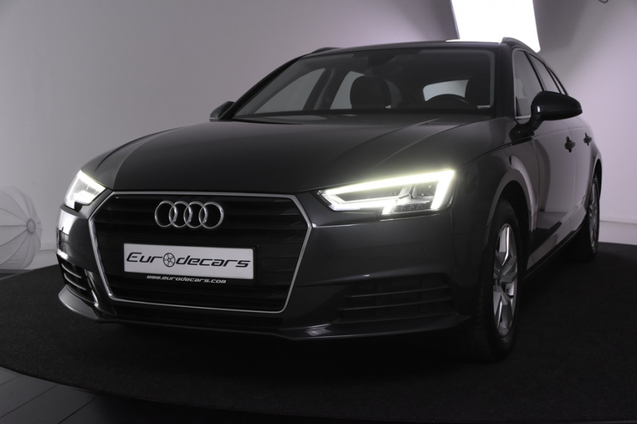 Audi A4 Avant 35 TFSI *1ste Eigenaar*Leer*Navigatie*Trekhaak*