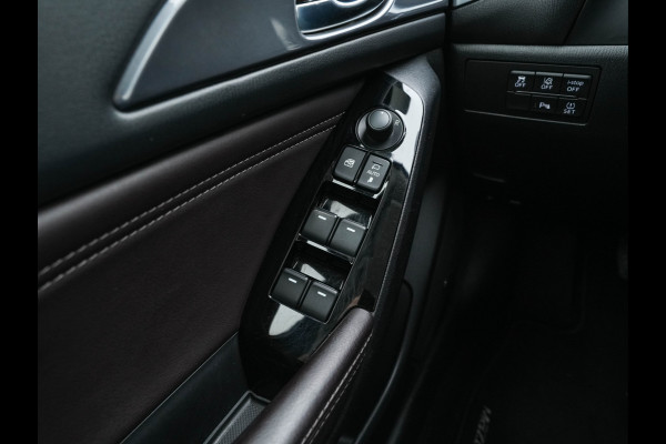 Mazda 3 2.0 SkyActiv-G 120 GT-M (INCL-BTW) *LUXURY-LEATHER | FULL-LED | ADAPTIVE-CRUISE | BLIND-SPOT |  BOSE-SOUND | CAMERA | KEYLESS | DAB+ | HEATED-SPORTSEATS | NAVI-FULLMAP | HEAD-UP | PRIVACY-GLASS | LANE-ASSIST | 18''A