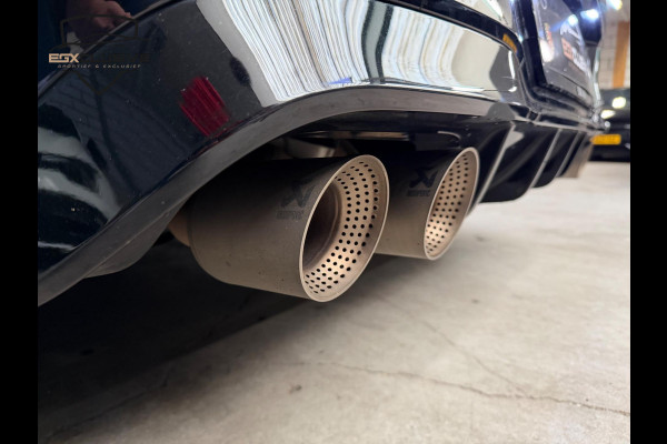 Volkswagen Golf 2.0 TSI R 4MOTION Pano/Akrapovic/Camera/BlindSpot Volkswagen Golf 2.0 TSI R 4MOTION Pano/Akrapovic/Camera/BlindSpot