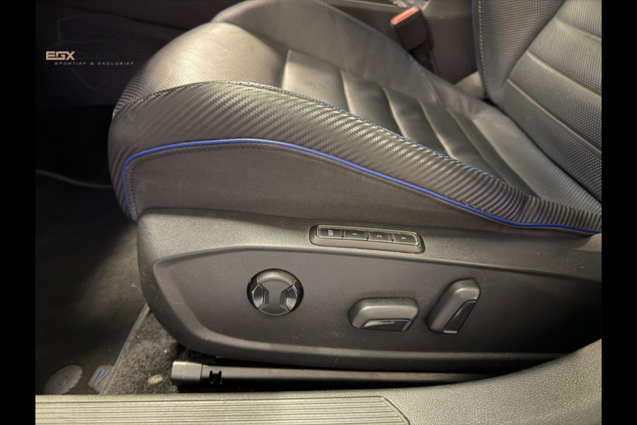 Volkswagen Golf 2.0 TSI R 4MOTION Pano/Akrapovic/Camera/BlindSpot Volkswagen Golf 2.0 TSI R 4MOTION Pano/Akrapovic/Camera/BlindSpot