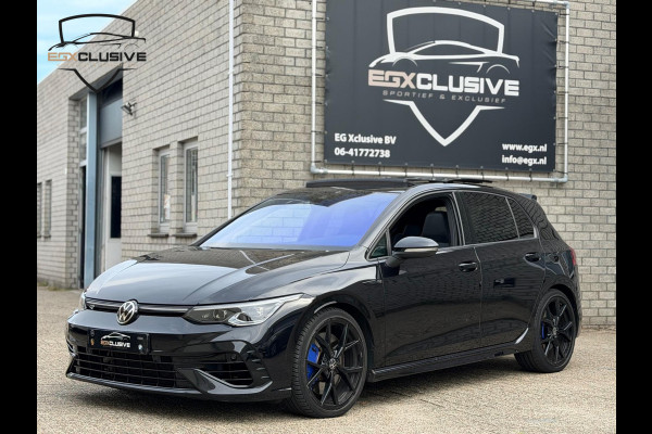 Volkswagen Golf 2.0 TSI R 4MOTION Pano/Akrapovic/Camera/BlindSpot Volkswagen Golf 2.0 TSI R 4MOTION Pano/Akrapovic/Camera/BlindSpot