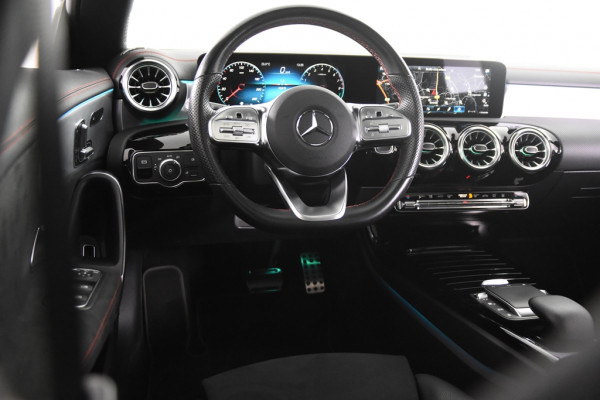 Mercedes-Benz CLA-Klasse Shooting Brake 250 e Business Solution AMG Line *1ste eigenaar*Full Options*