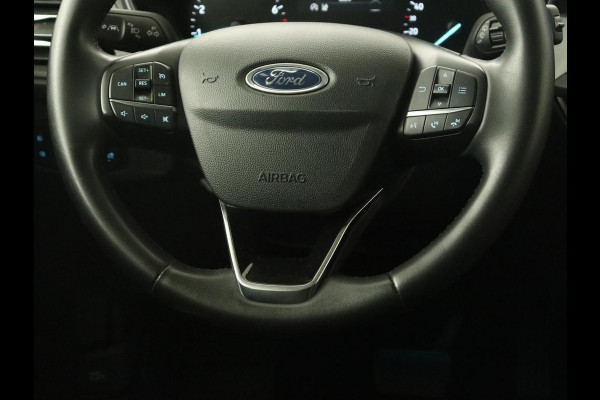Ford Focus 1.0 EcoBoost Hybrid Titanium | Automaat | Carplay | Keyless | Navigatie | Climate control | Full LED | Parkeerhulp | Cruise control | DAB Ford Focus 1.0 EcoBoost Hybrid Titanium | Automaat | Carplay | Keyless | Navigatie | Climate control | Full LED | Parkeerhulp | Cruise control | DAB
