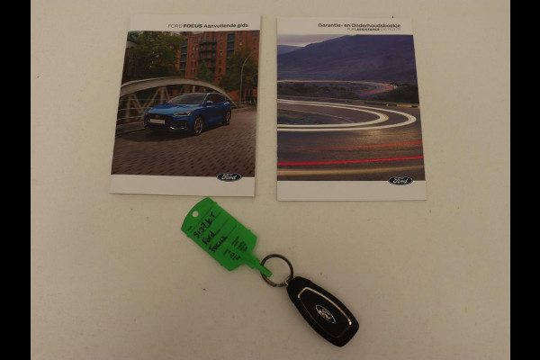 Ford Focus 1.0 EcoBoost Hybrid Titanium | Automaat | Carplay | Keyless | Navigatie | Climate control | Full LED | Parkeerhulp | Cruise control | DAB Ford Focus 1.0 EcoBoost Hybrid Titanium | Automaat | Carplay | Keyless | Navigatie | Climate control | Full LED | Parkeerhulp | Cruise control | DAB