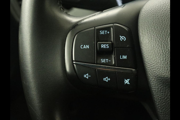 Ford Focus 1.0 EcoBoost Hybrid Titanium | Automaat | Carplay | Keyless | Navigatie | Climate control | Full LED | Parkeerhulp | Cruise control | DAB Ford Focus 1.0 EcoBoost Hybrid Titanium | Automaat | Carplay | Keyless | Navigatie | Climate control | Full LED | Parkeerhulp | Cruise control | DAB
