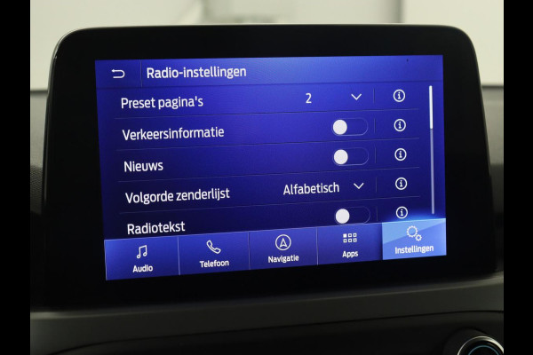 Ford Focus 1.0 EcoBoost Hybrid Titanium | Automaat | Carplay | Keyless | Navigatie | Climate control | Full LED | Parkeerhulp | Cruise control | DAB Ford Focus 1.0 EcoBoost Hybrid Titanium | Automaat | Carplay | Keyless | Navigatie | Climate control | Full LED | Parkeerhulp | Cruise control | DAB