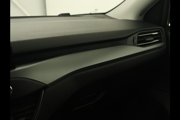 Ford Focus 1.0 EcoBoost Hybrid Titanium | Automaat | Carplay | Keyless | Navigatie | Climate control | Full LED | Parkeerhulp | Cruise control | DAB Ford Focus 1.0 EcoBoost Hybrid Titanium | Automaat | Carplay | Keyless | Navigatie | Climate control | Full LED | Parkeerhulp | Cruise control | DAB