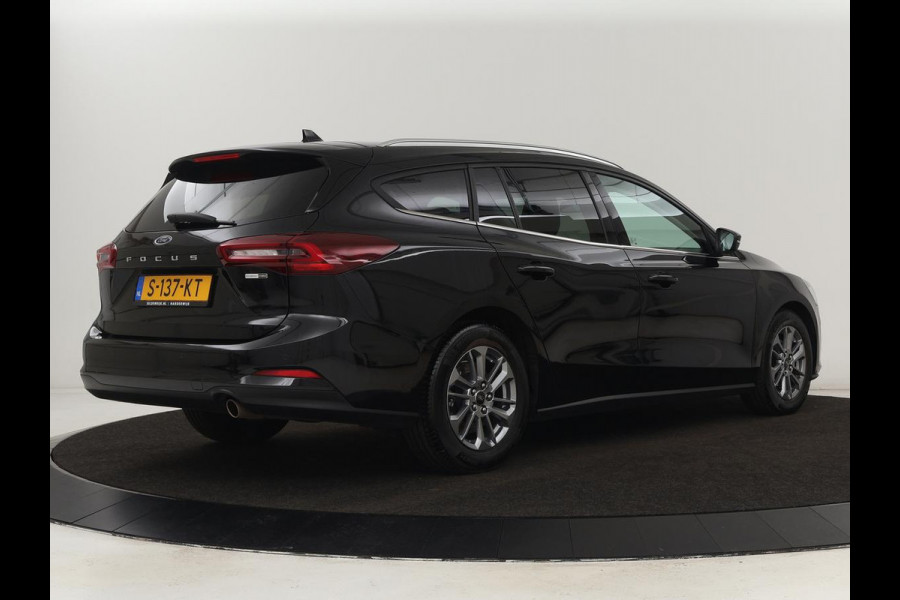 Ford Focus 1.0 EcoBoost Hybrid Titanium | Automaat | Carplay | Keyless | Navigatie | Climate control | Full LED | Parkeerhulp | Cruise control | DAB Ford Focus 1.0 EcoBoost Hybrid Titanium | Automaat | Carplay | Keyless | Navigatie | Climate control | Full LED | Parkeerhulp | Cruise control | DAB