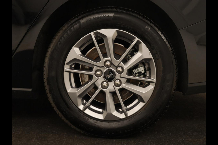 Ford Focus 1.0 EcoBoost Hybrid Titanium | Automaat | Carplay | Keyless | Navigatie | Climate control | Full LED | Parkeerhulp | Cruise control | DAB Ford Focus 1.0 EcoBoost Hybrid Titanium | Automaat | Carplay | Keyless | Navigatie | Climate control | Full LED | Parkeerhulp | Cruise control | DAB