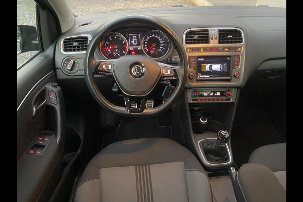 Volkswagen Polo 1.0 Comfortline Allstar Navigatie Parkpilot Cruisecontr Clima Stoelverw KM : 57.000 !!!