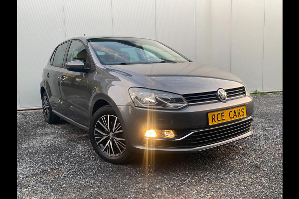 Volkswagen Polo 1.0 Comfortline Allstar Navigatie Parkpilot Cruisecontr Clima Stoelverw KM : 57.000 !!!