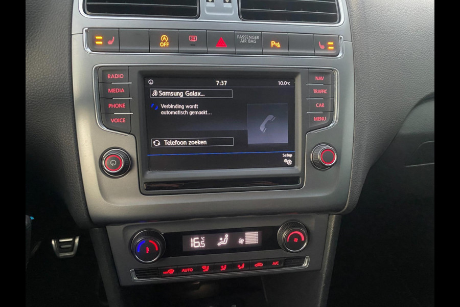 Volkswagen Polo 1.0 Comfortline Allstar Navigatie Parkpilot Cruisecontr Clima Stoelverw KM : 57.000 !!!