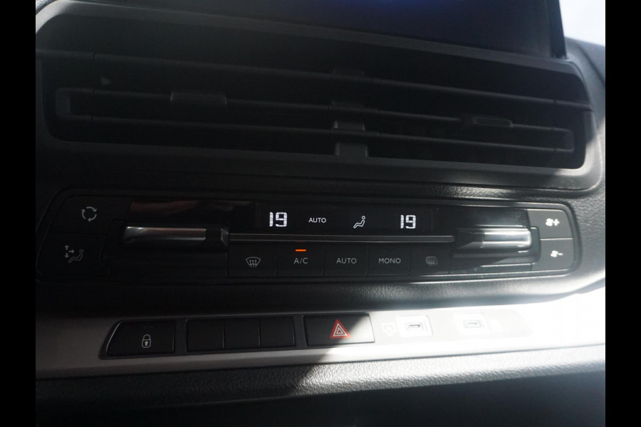 Opel Vivaro Electric 75 kWh Dubbele Cabine | 2x schuifdeur | 0% rente | 8 jaar garantie | Dynamic Surround View Pakket| Comfort Pakket | Exterieur Pakket | Winterpakket | Apple Carplay | rondom zicht camera's | LM velgen | Dodehoek detectie | parkeersensoren voor & achter | betimmering | rijklaarprijs Opel Vivaro Electric 75 kWh Dubbele Cabine | 2x schuifdeur | 0% rente | 8 jaar garantie | Dynamic Surround View Pakket| Comfort Pakket | Exterieur Pakket | Winterpakket | Apple Carplay | rondom zicht camera's | LM velgen | Dodehoek detectie | parkeersensoren voor & achter | betimmering | rijklaarprijs