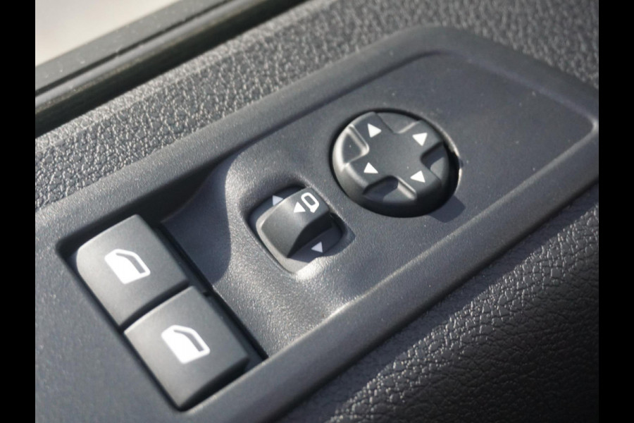 Opel Vivaro Electric 75 kWh Dubbele Cabine | 2x schuifdeur | 0% rente | 8 jaar garantie | Dynamic Surround View Pakket| Comfort Pakket | Exterieur Pakket | Winterpakket | Apple Carplay | rondom zicht camera's | LM velgen | Dodehoek detectie | parkeersensoren voor & achter | betimmering | rijklaarprijs Opel Vivaro Electric 75 kWh Dubbele Cabine | 2x schuifdeur | 0% rente | 8 jaar garantie | Dynamic Surround View Pakket| Comfort Pakket | Exterieur Pakket | Winterpakket | Apple Carplay | rondom zicht camera's | LM velgen | Dodehoek detectie | parkeersensoren voor & achter | betimmering | rijklaarprijs