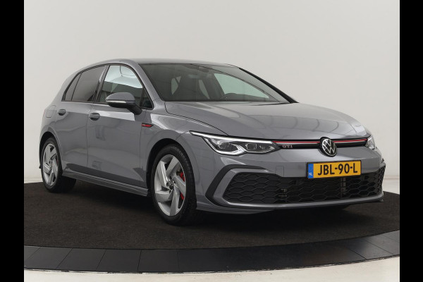 Volkswagen Golf 2.0 TSI GTI | Carplay | Sfeerverlichting | LED Plus | Sportstoelen | Parkeerhulp | Cruise control | Digital Cockpit | Climate control