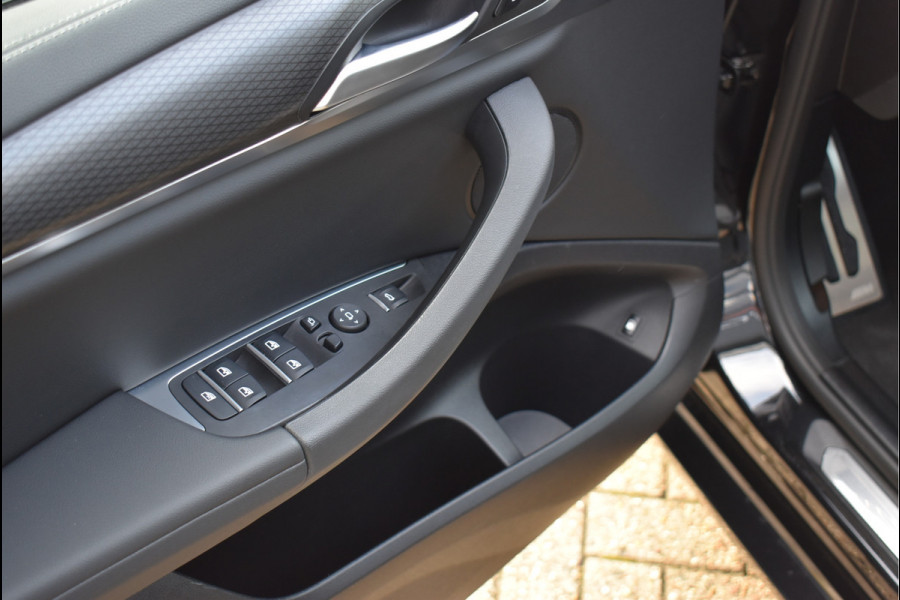 BMW X3 xDrive30e M-Sport Pakket 292 Pk Pano Trekhaak Laser Led Keyless Leder 20 Inch