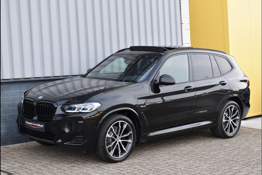 BMW X3 xDrive30e M-Sport Pakket 292 Pk Pano Trekhaak Laser Led Keyless Leder 20 Inch