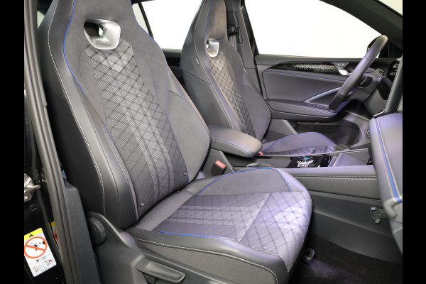Volkswagen Tiguan 1.5 eHybrid R-Line Edition 272 PK PHEV | Verlengde garantie | Panorama dak | Trekhaak | Black Style | Matrix koplampen |  Assistance pakket plus | Volkswagen Tiguan 1.5 eHybrid R-Line Edition 272 PK PHEV | Verlengde garantie | Panorama dak | Trekhaak | Black Style | Matrix koplampen |  Assistance pakket plus |