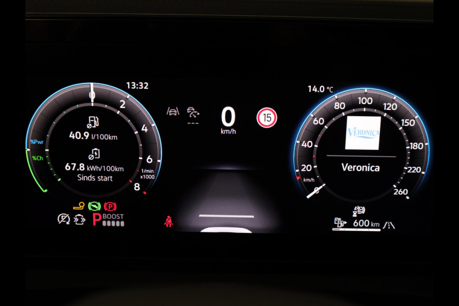 Volkswagen Tiguan 1.5 eHybrid R-Line Edition 272 PK PHEV | Verlengde garantie | Panorama dak | Trekhaak | Black Style | Matrix koplampen |  Assistance pakket plus | Volkswagen Tiguan 1.5 eHybrid R-Line Edition 272 PK PHEV | Verlengde garantie | Panorama dak | Trekhaak | Black Style | Matrix koplampen |  Assistance pakket plus |