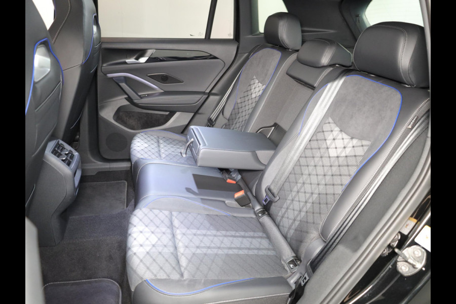 Volkswagen Tiguan 1.5 eHybrid R-Line Edition 272 PK PHEV | Verlengde garantie | Panorama dak | Trekhaak | Black Style | Matrix koplampen |  Assistance pakket plus | Volkswagen Tiguan 1.5 eHybrid R-Line Edition 272 PK PHEV | Verlengde garantie | Panorama dak | Trekhaak | Black Style | Matrix koplampen |  Assistance pakket plus |
