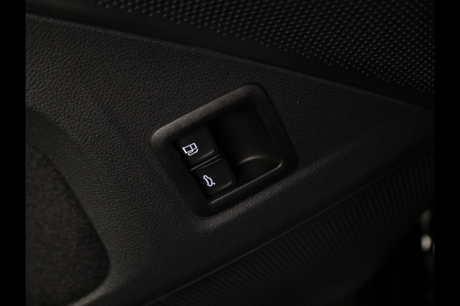 Volkswagen Tiguan 1.5 eHybrid R-Line Edition 272 PK PHEV | Verlengde garantie | Panorama dak | Trekhaak | Black Style | Matrix koplampen |  Assistance pakket plus | Volkswagen Tiguan 1.5 eHybrid R-Line Edition 272 PK PHEV | Verlengde garantie | Panorama dak | Trekhaak | Black Style | Matrix koplampen |  Assistance pakket plus |