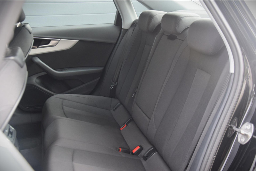 Audi A4 Limousine 35 TFSI Advanced Edition