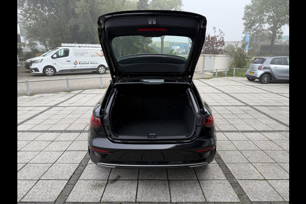 Audi A3 Sportback 30 TFSI Aut. Advanced ed. | Virtual | ALU | Navi | ECC | Carplay |