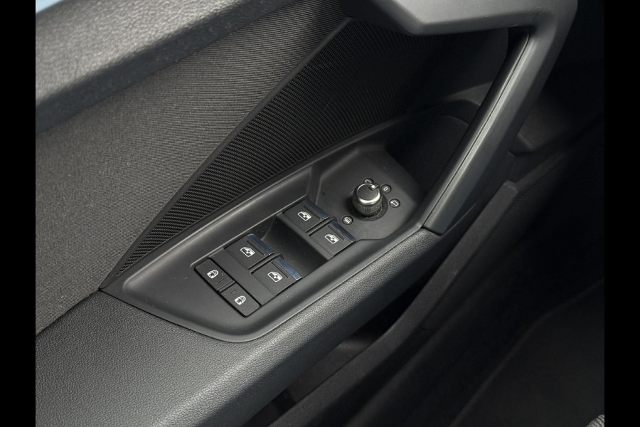 Audi A3 Sportback 30 TFSI Aut. Advanced ed. | Virtual | ALU | Navi | ECC | Carplay |