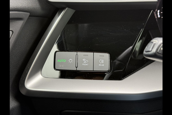 Audi A3 Sportback 30 TFSI Aut. Advanced ed. | Virtual | ALU | Navi | ECC | Carplay |