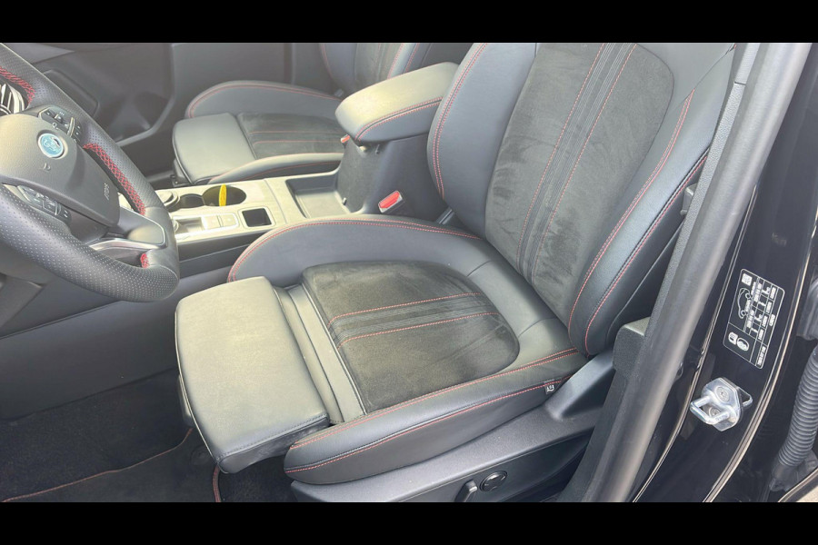 Ford Kuga 2.5 FHEV ST-Line X 190pk | Driver Assistance Pack | Winterpack | Panoramadak | Technology Pack | Geen Stekker nodig | All Season banden