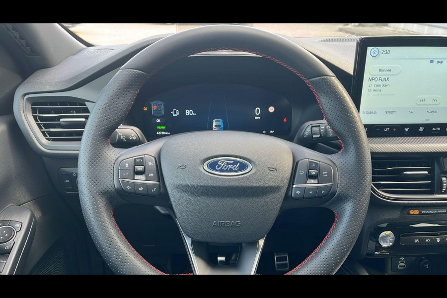 Ford Kuga 2.5 FHEV ST-Line X 190pk | Driver Assistance Pack | Winterpack | Panoramadak | Technology Pack | Geen Stekker nodig | All Season banden