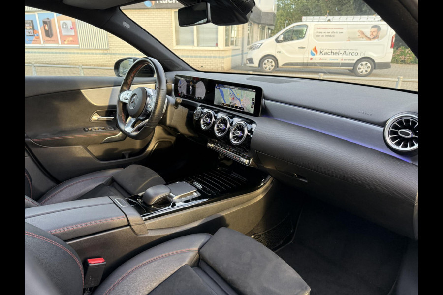 Mercedes-Benz A-Klasse 180 Aut. Sol. AMG Sport Ed. | Panorama | Burmester | Memory | Multi Beam |