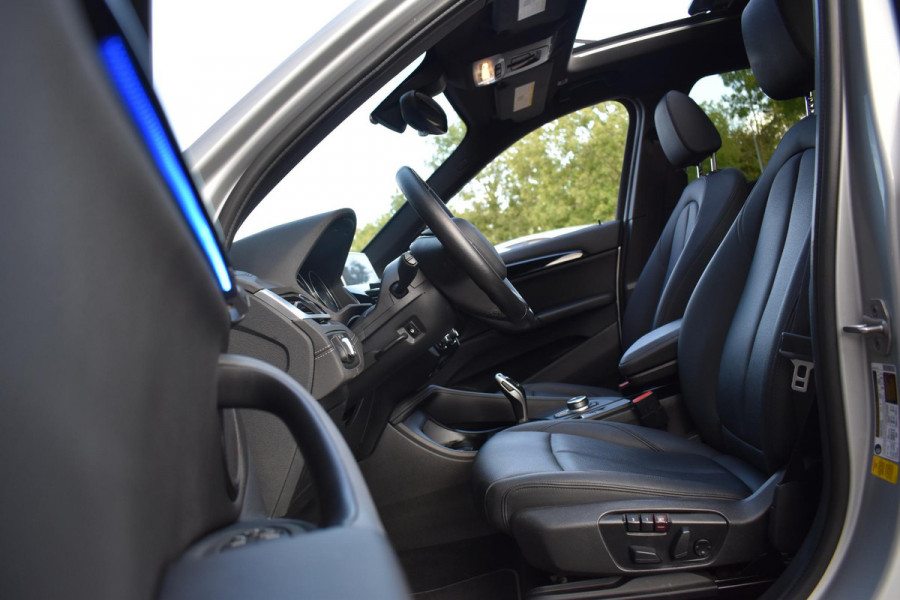 BMW X1 xDrive25i High Executive Pano ACC Camera BMW X1 xDrive25i High Executive Pano ACC Camera