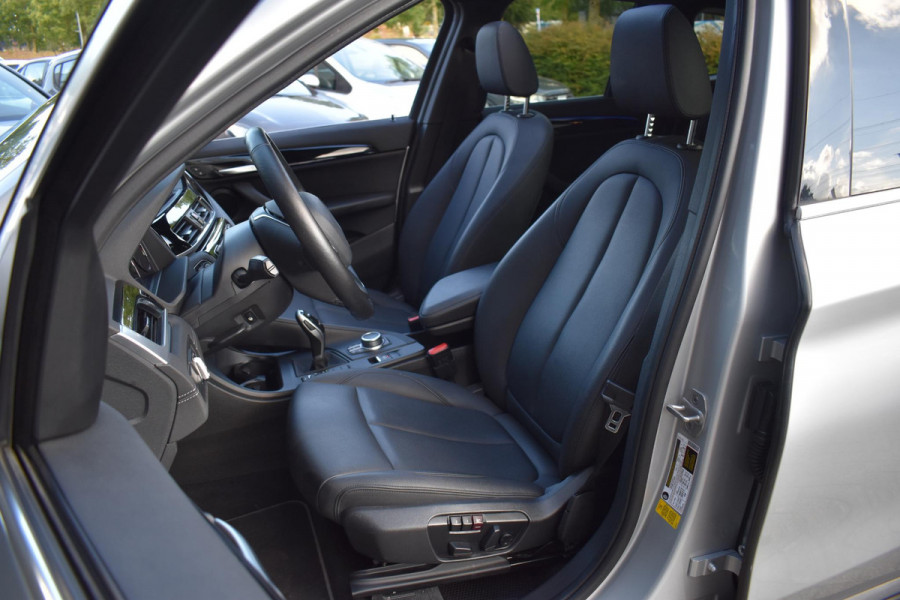 BMW X1 xDrive25i High Executive Pano ACC Camera BMW X1 xDrive25i High Executive Pano ACC Camera