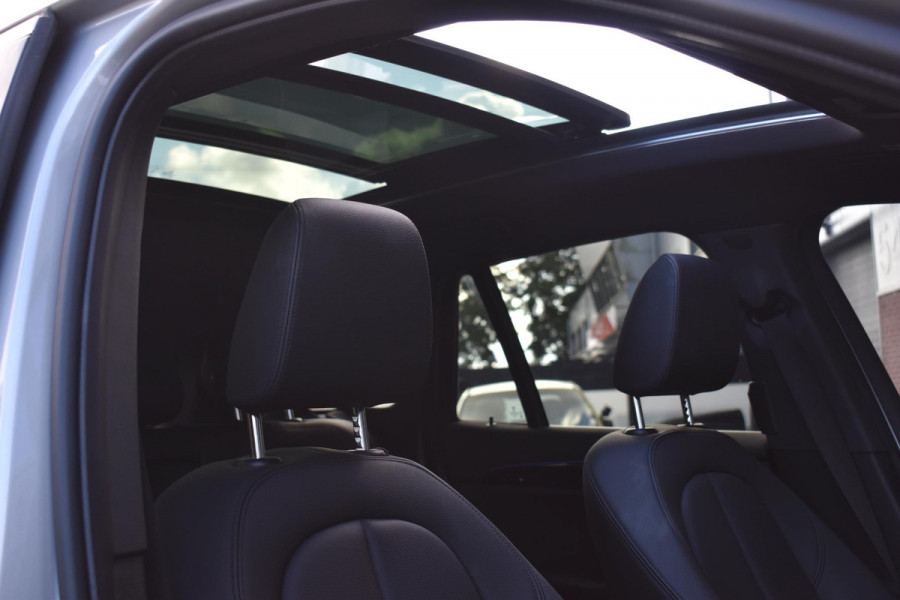 BMW X1 xDrive25i High Executive Pano ACC Camera BMW X1 xDrive25i High Executive Pano ACC Camera